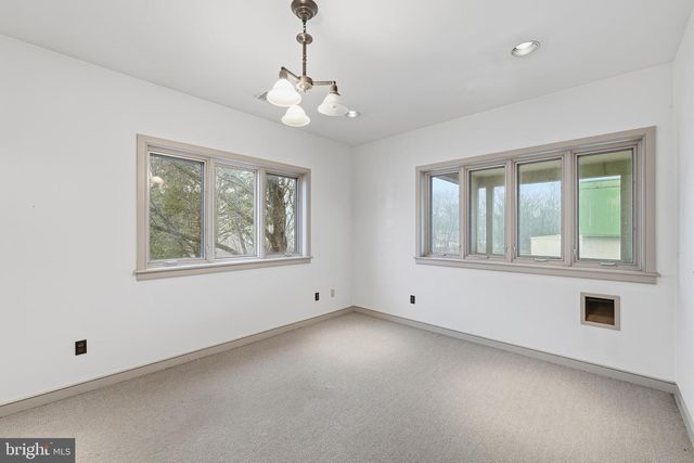 1440 KINGS HWY, Haddon Heights, NJ 08035