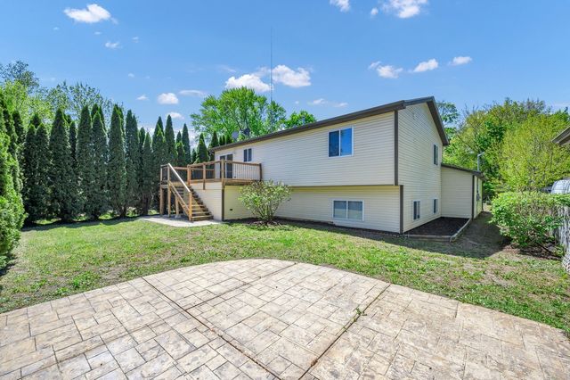 34841 N Oakside Avenue, Ingleside, IL 60041