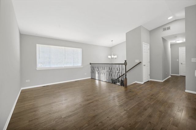 34841 N Oakside Avenue, Ingleside, IL 60041