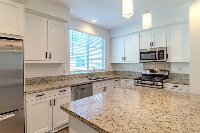 646 Savi 103, Corona, CA 92878