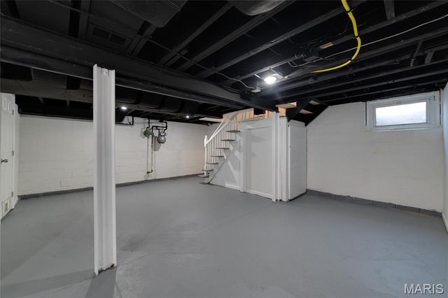 6911 Reder Avenue, Northwoods, MO 63121