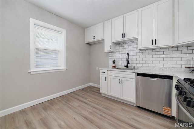 6911 Reder Avenue, Northwoods, MO 63121