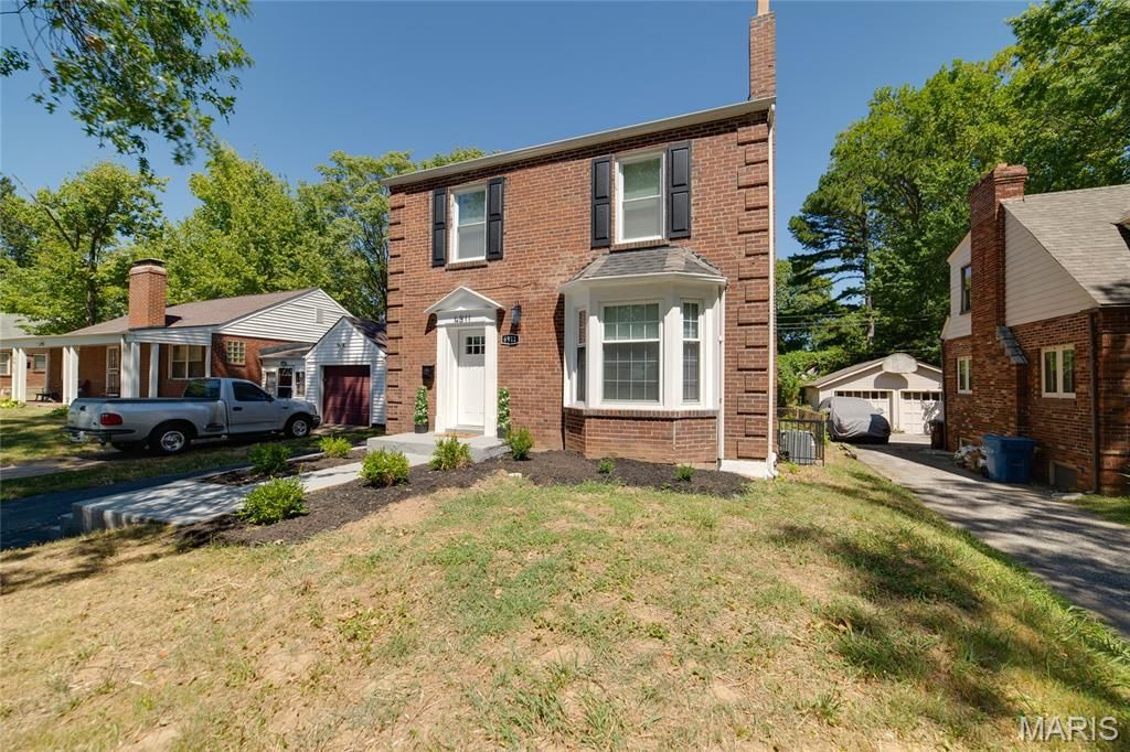 6911 Reder Avenue, Northwoods, MO 63121