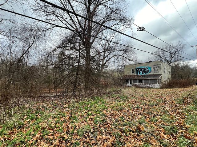 3007 Perry Hwy, Scott Twp, PA 16101