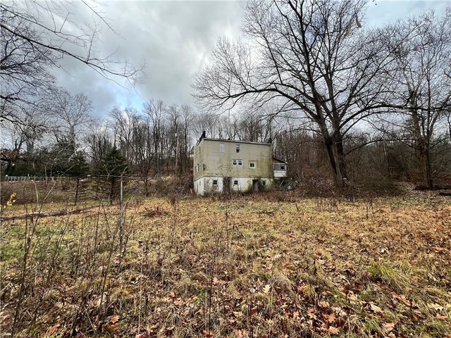 3007 Perry Hwy, Scott Twp, PA 16101
