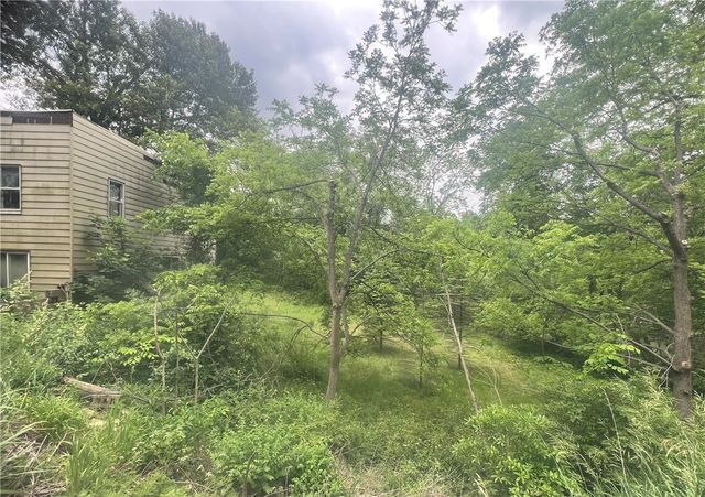 3007 Perry Hwy, Scott Twp, PA 16101
