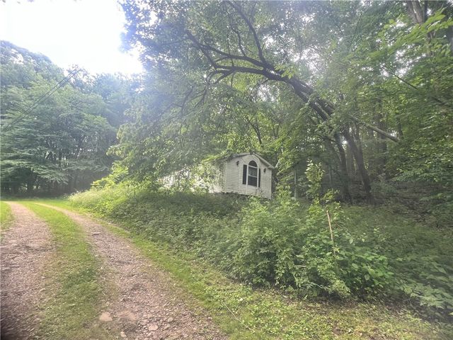 3007 Perry Hwy, Scott Twp, PA 16101