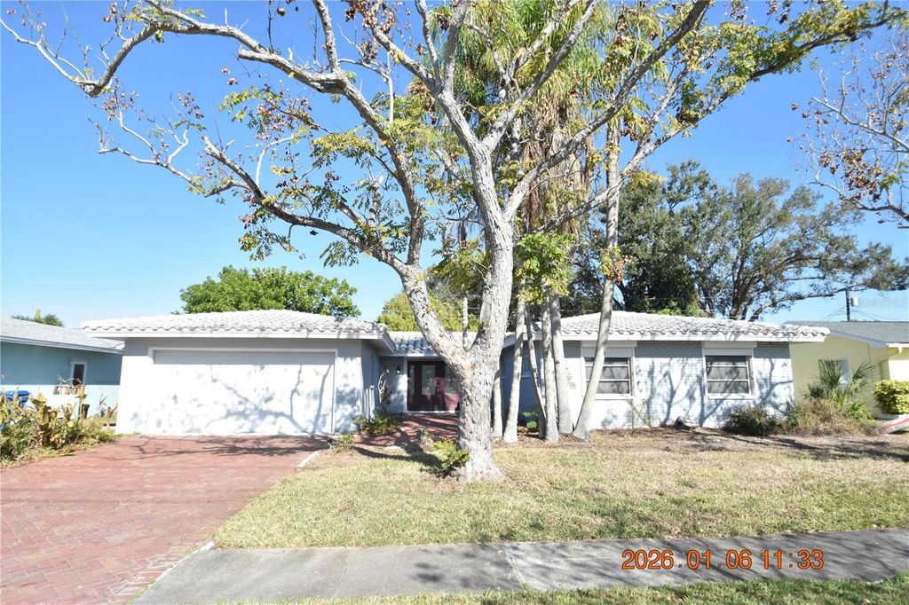6485 30TH AVENUE N, St Petersburg, FL 33710