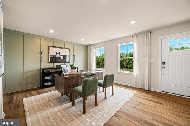 402 MERCURY LN, Phoenixville, PA 19460