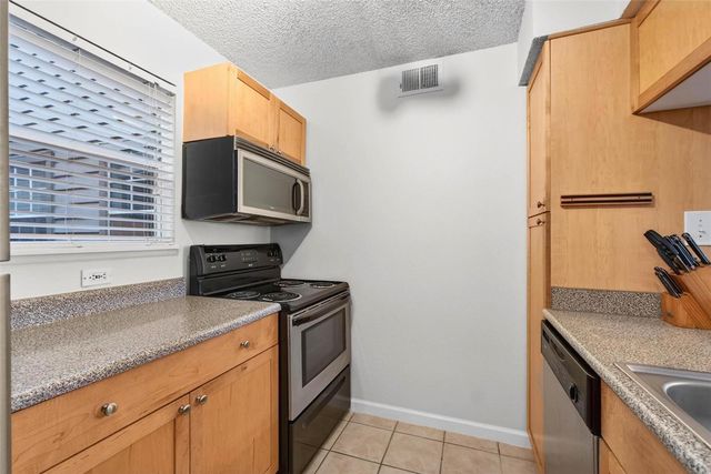 2500 WINDING CREEK BOULEVARD E203, Clearwater, FL 33761