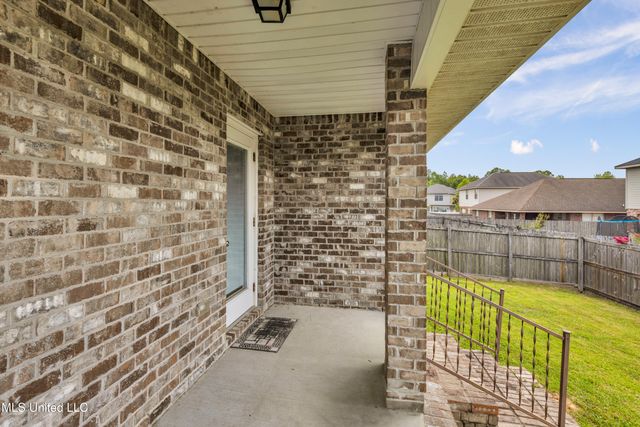 17364 Palm Ridge Drive, D'iberville, MS 39540