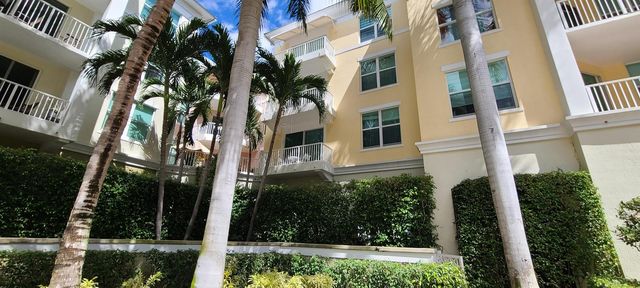 802 W Windward Way 206, Lantana, FL 33462