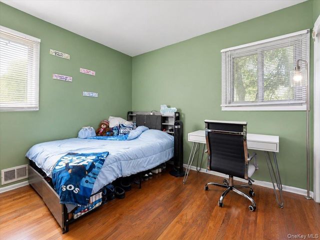 6 Byron Street, New City, NY 10956