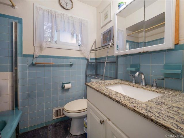 6 Byron Street, New City, NY 10956