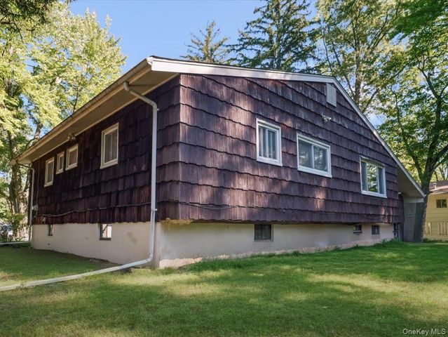 6 Byron Street, New City, NY 10956