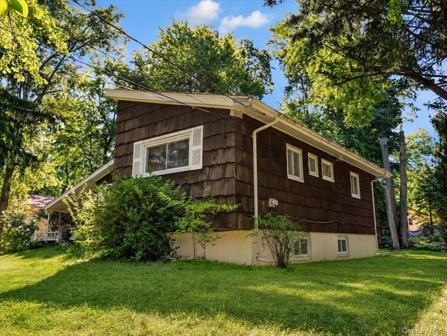 6 Byron Street, New City, NY 10956