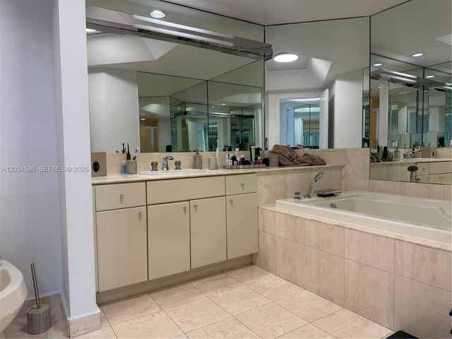 2000 Island Blvd 1603, Aventura, FL 33160