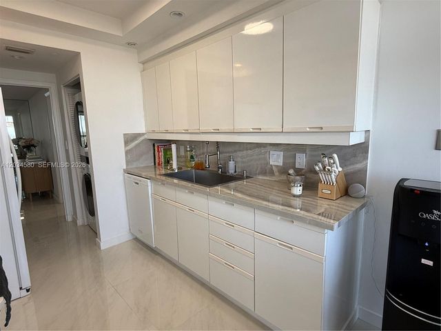 2000 Island Blvd 1603, Aventura, FL 33160