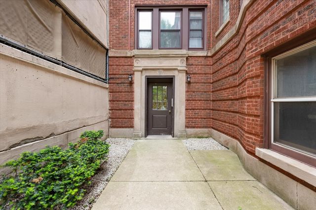 853 W Carmen Avenue 1D, Chicago, IL 60640