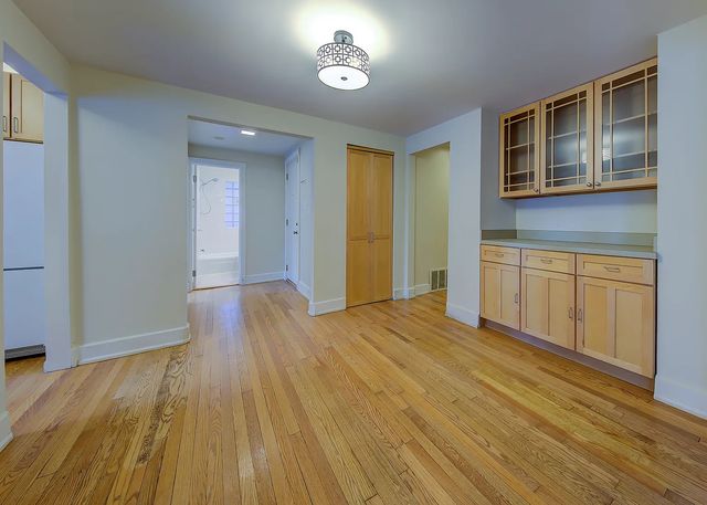 853 W Carmen Avenue 1D, Chicago, IL 60640