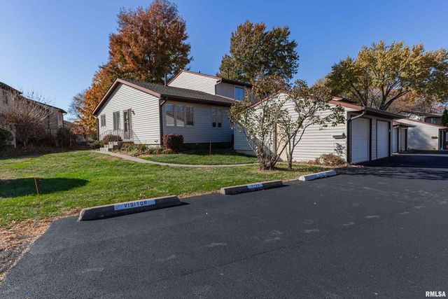 3752 CEDARWOOD Court, Bettendorf, IA 52722