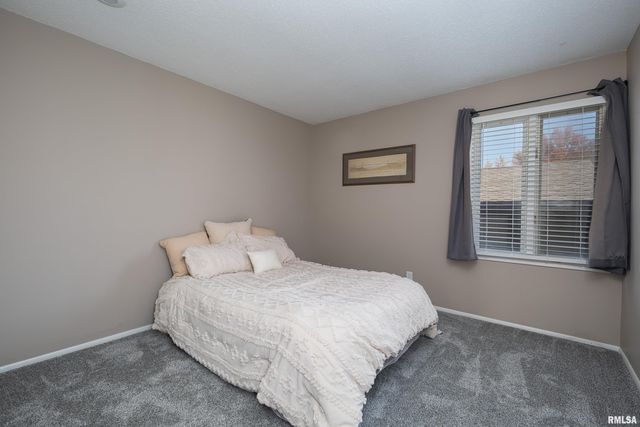 3752 CEDARWOOD Court, Bettendorf, IA 52722