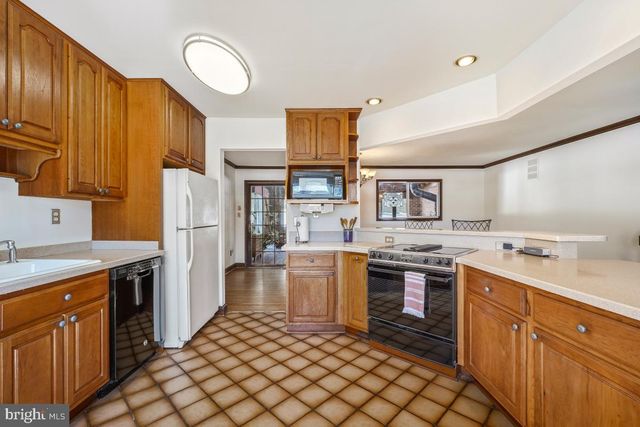 24357 FLAMINGO TER, Gaithersburg, MD 20882