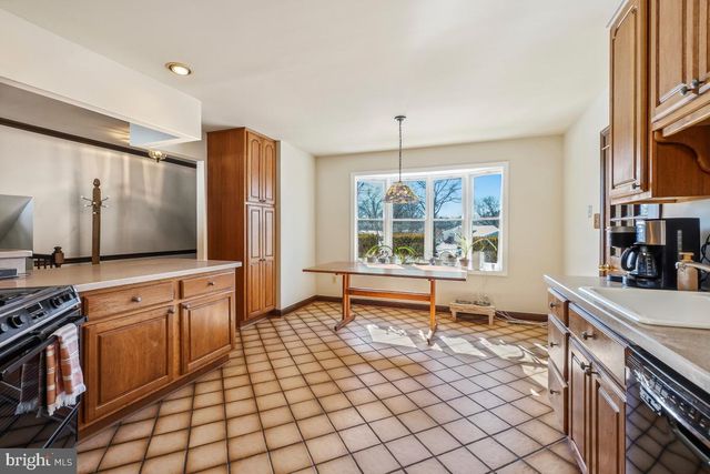 24357 FLAMINGO TER, Gaithersburg, MD 20882