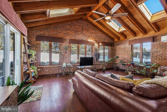 24357 FLAMINGO TER, Gaithersburg, MD 20882