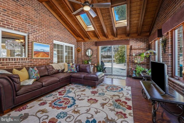 24357 FLAMINGO TER, Gaithersburg, MD 20882