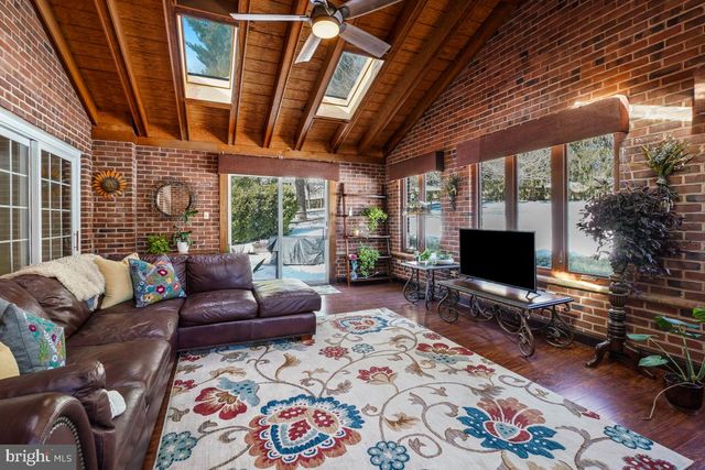 24357 FLAMINGO TER, Gaithersburg, MD 20882