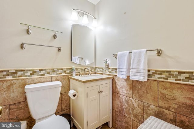 24357 FLAMINGO TER, Gaithersburg, MD 20882