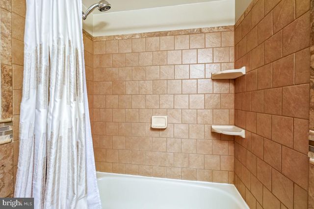 24357 FLAMINGO TER, Gaithersburg, MD 20882