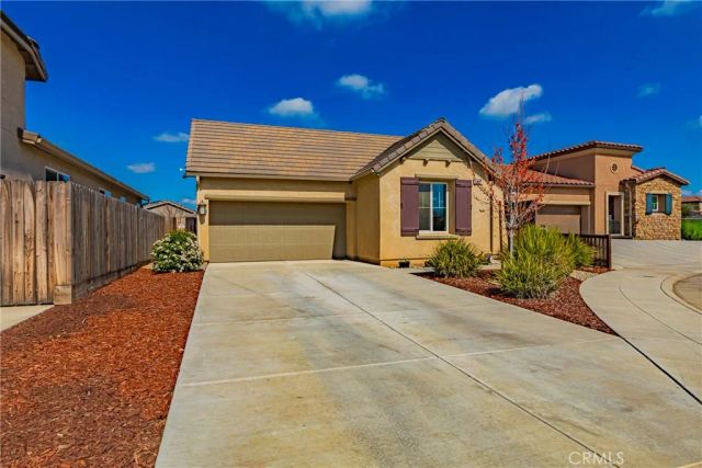 3919 Portals, Clovis, CA 93619