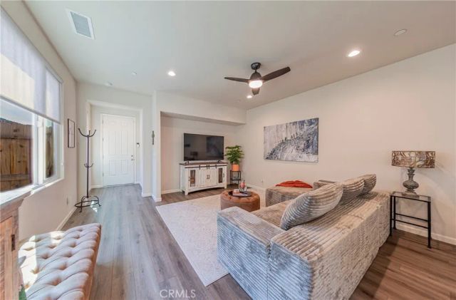 3919 Portals, Clovis, CA 93619