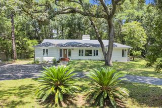 231 Live Oak Ln., Myrtle Beach, SC 29572