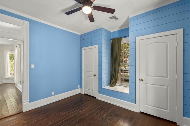 1310 Beachton Street, Houston, TX 77007