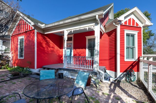 1310 Beachton Street, Houston, TX 77007