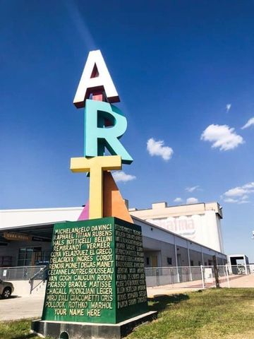 1310 Beachton Street, Houston, TX 77007