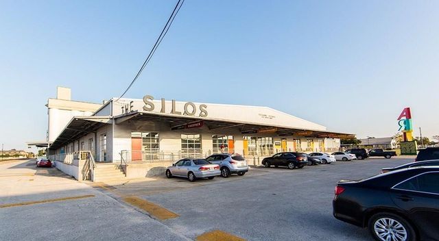 1310 Beachton Street, Houston, TX 77007