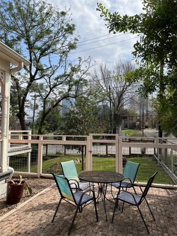 1310 Beachton Street, Houston, TX 77007