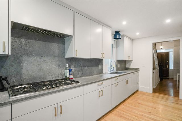 8 Florence Street 0, Cambridge, MA 02139