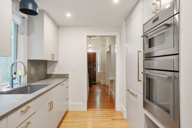 8 Florence Street 0, Cambridge, MA 02139