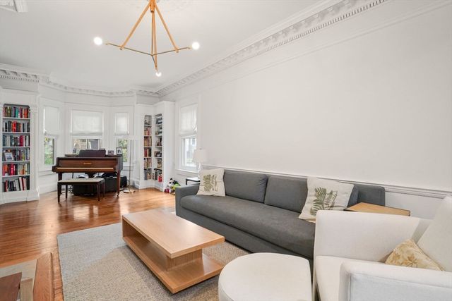 8 Florence Street 0, Cambridge, MA 02139