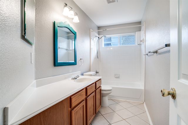 10810 Camelot Drive, Frisco, TX 75035