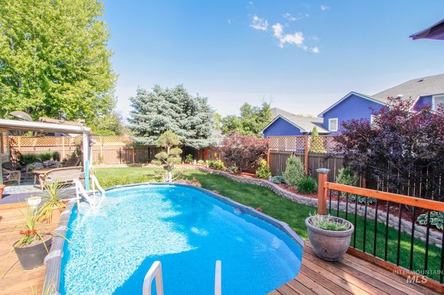 2055 W Sunny Slope Dr, Meridian, ID 83642