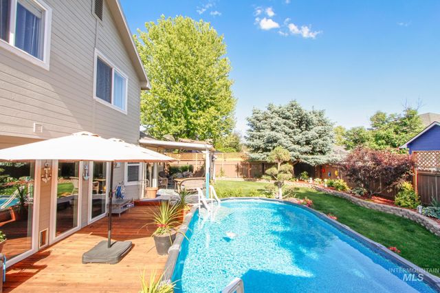 2055 W Sunny Slope Dr, Meridian, ID 83642
