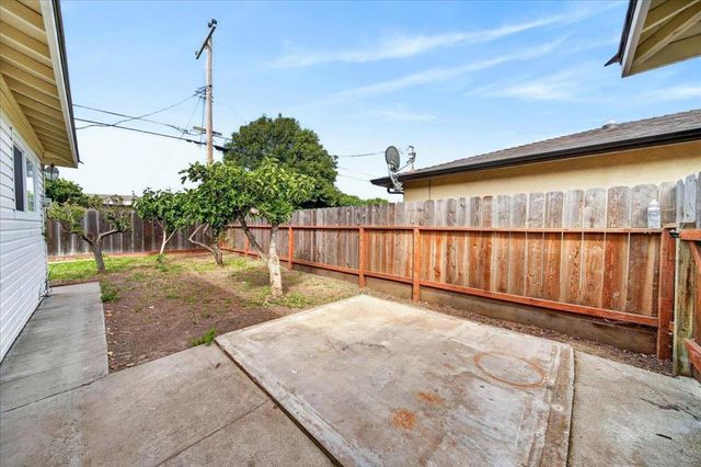 782 Fairfax Drive, Salinas, CA 93901