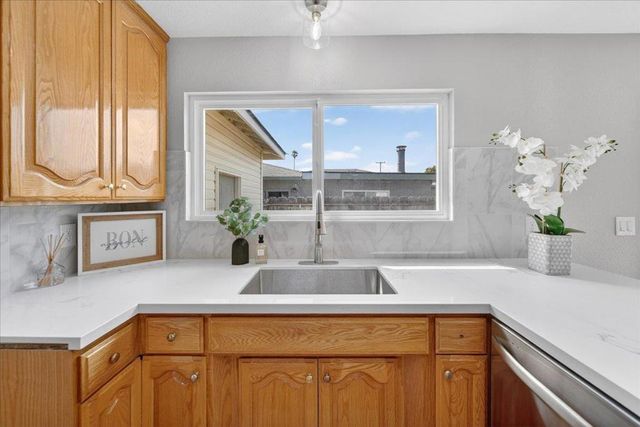 782 Fairfax Drive, Salinas, CA 93901