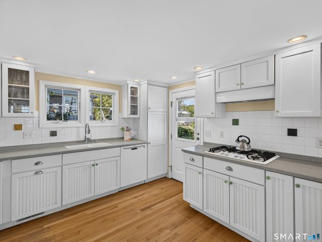 15 James Street, Stonington, CT 06378